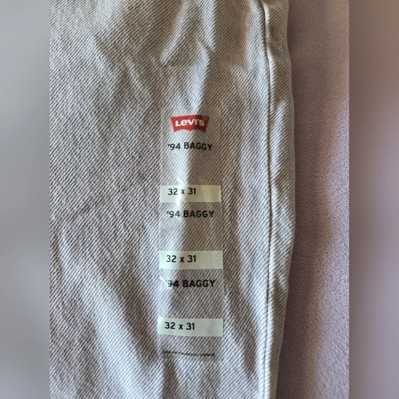 Levi's Lavender Mid Rise '94 Baggy Denim Jeans 32 x 31 NWT - Picture 14 of 14